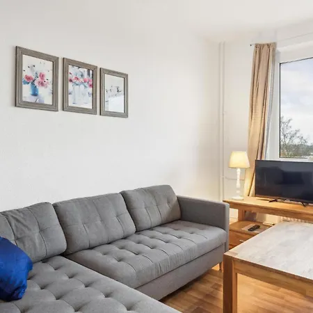 1 Bedroom Cozy In *